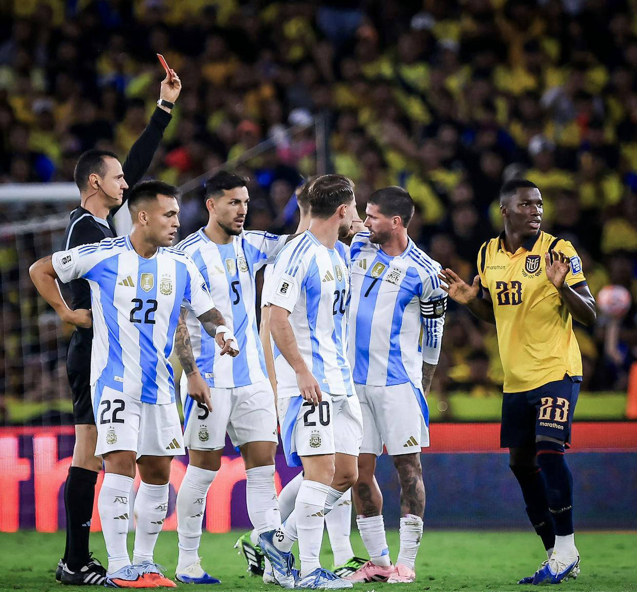 冠军争夺赛中现黑马，逆袭惊艳全场观众