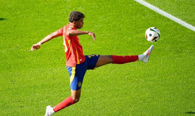 欧洲杯预选赛中球员的表现备受关注