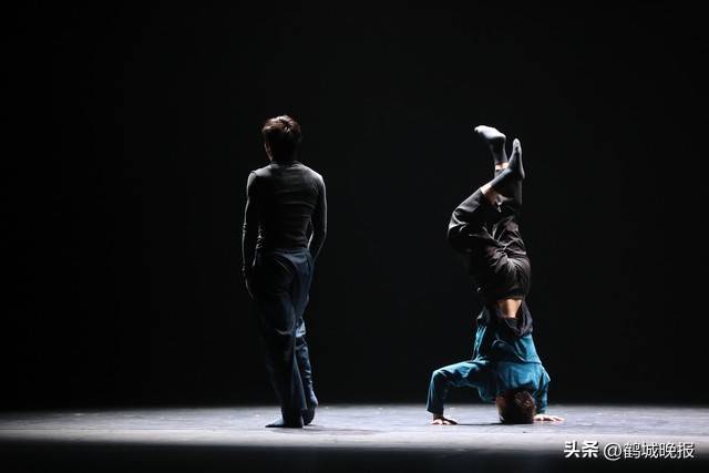 PG电子试玩-篮球解说员猝然离世，球迷悼念其声音传奇的简单介绍