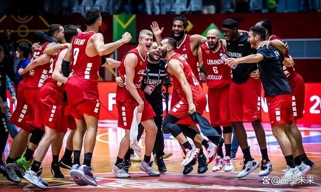 捷克篮球队表现出色，成功晋级十六强