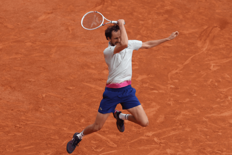 PG电子官网入口-关于法网翻盘年终总决赛，梅德韦杰夫刷新纪录的信息