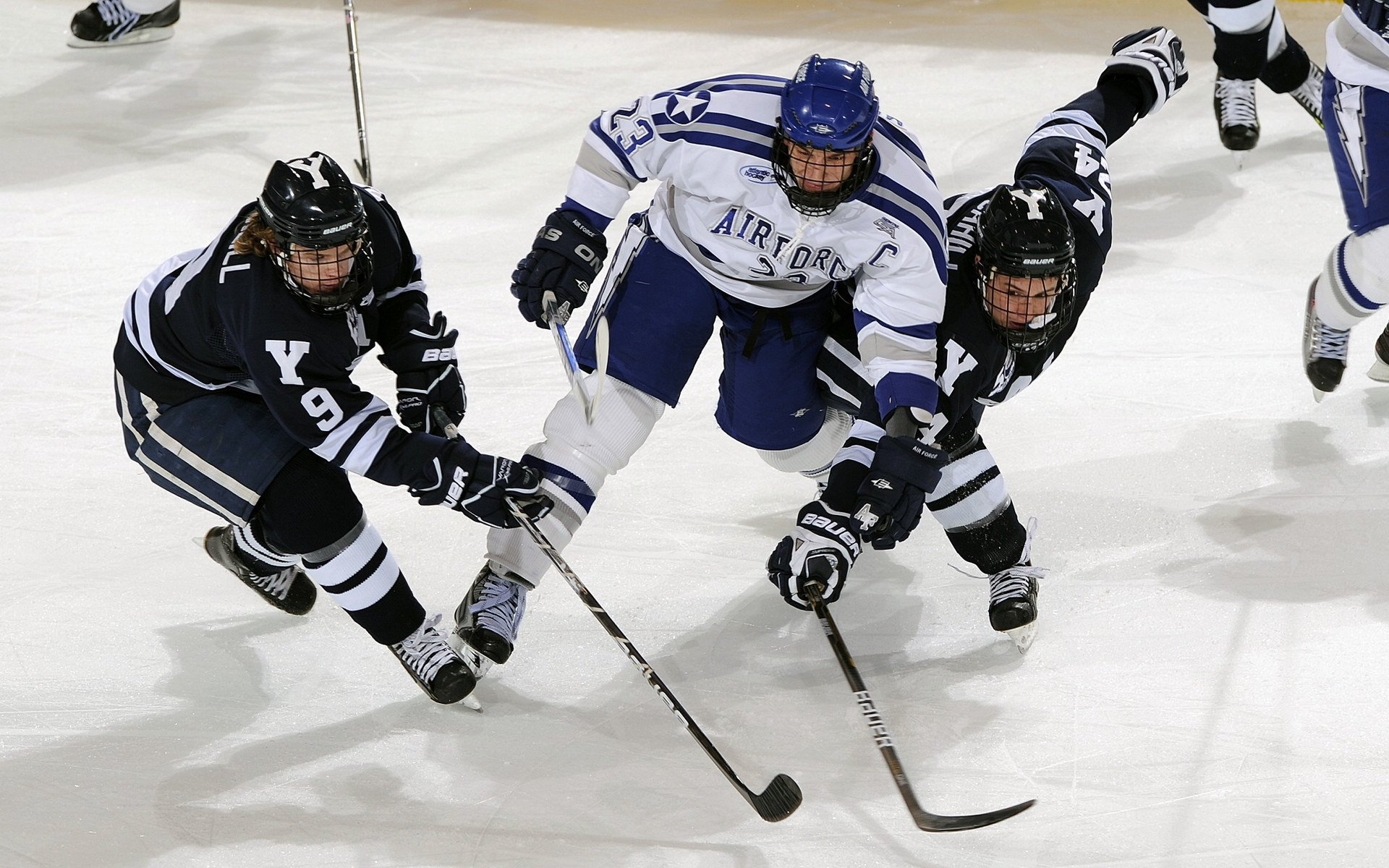 摩洛哥加时鏖战险胜厄瓜多尔,孔德终场绝杀成关键先生