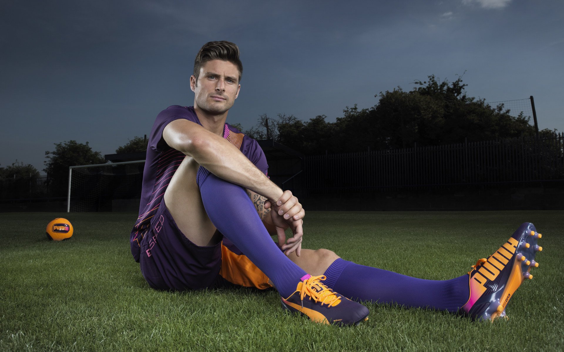 那不勒斯新王克瓦拉茨赫利亚爆发,阿根廷双星闪耀助球队完胜尤文