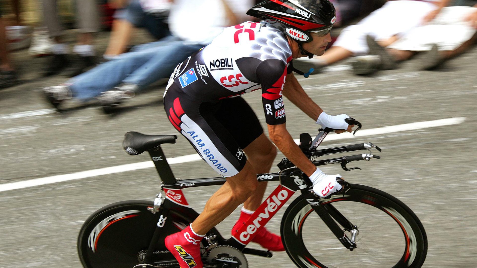 美网险胜戴维斯杯，梅德韦杰夫的双重高光与网球精神的当代诠释