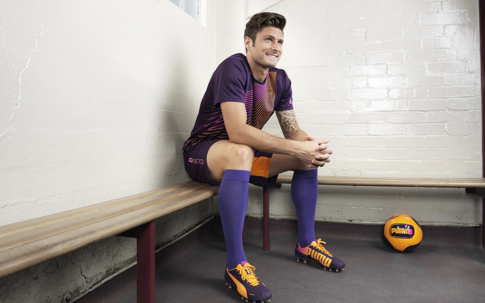 许昕领军如利剑出鞘，英格兰队横扫韩国展团队新章